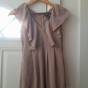 Brown dress